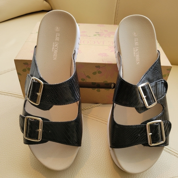 ILSE JACOBSEN BLACK LEATHER TULIP BUCKLE SANDAL New with Box EU40 - Picture 2 of 8